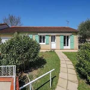 jolie-maison-calme-jardin-gaillac.midi-pyreneeshotels.com/